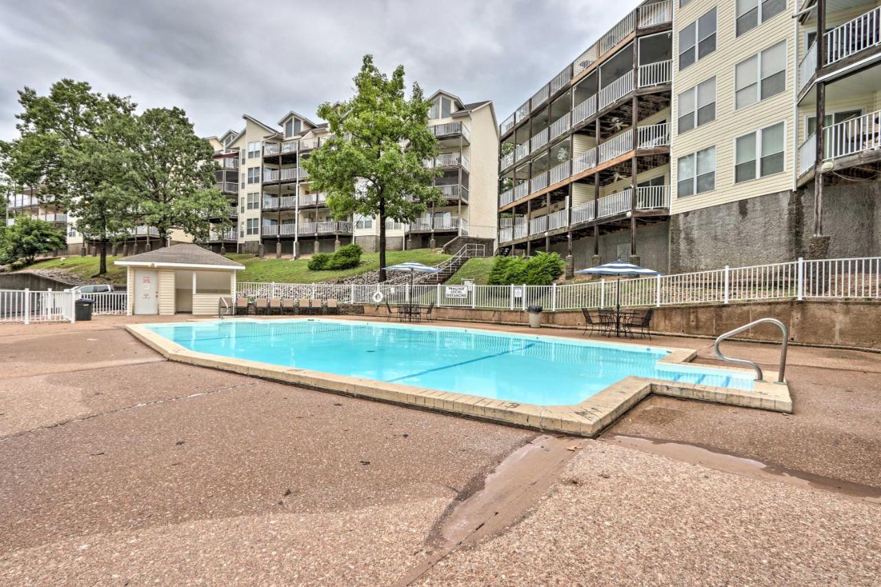 Lake Of The Ozarks Home With Balcony And Grill! Osage Beach Exterior photo