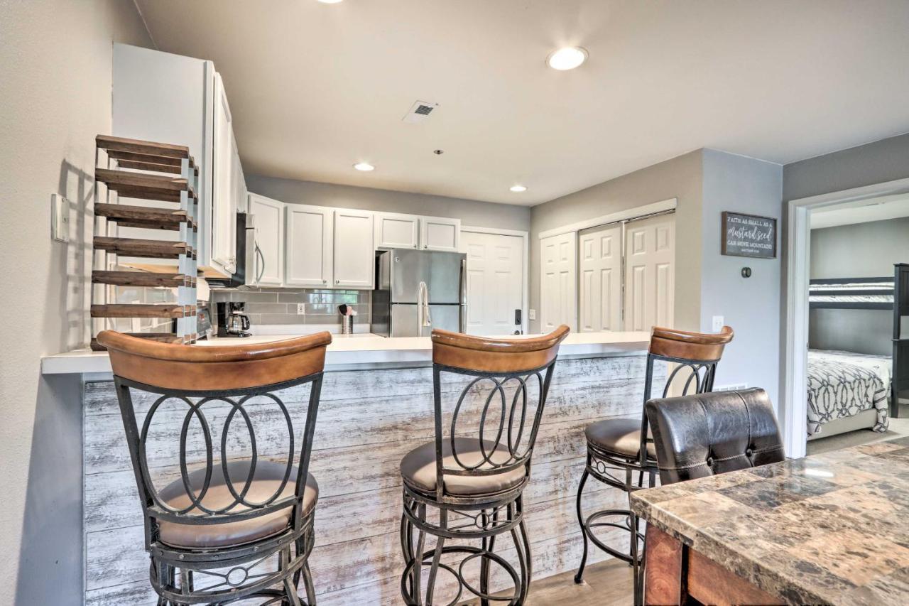 Lake Of The Ozarks Home With Balcony And Grill! Osage Beach Exterior photo